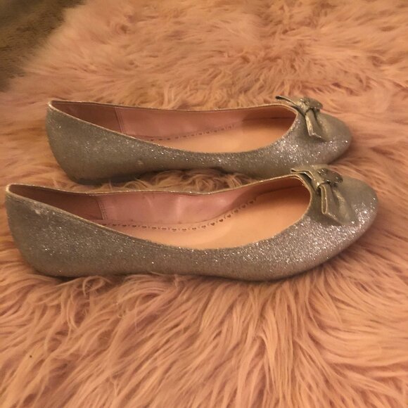 Hello Kitty flats - Picture 3 of 4